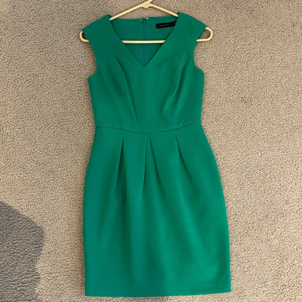 The Limited Kelly Green Sleeveless Shift Dress, 0